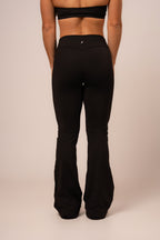 Calça Flare Zoe Black