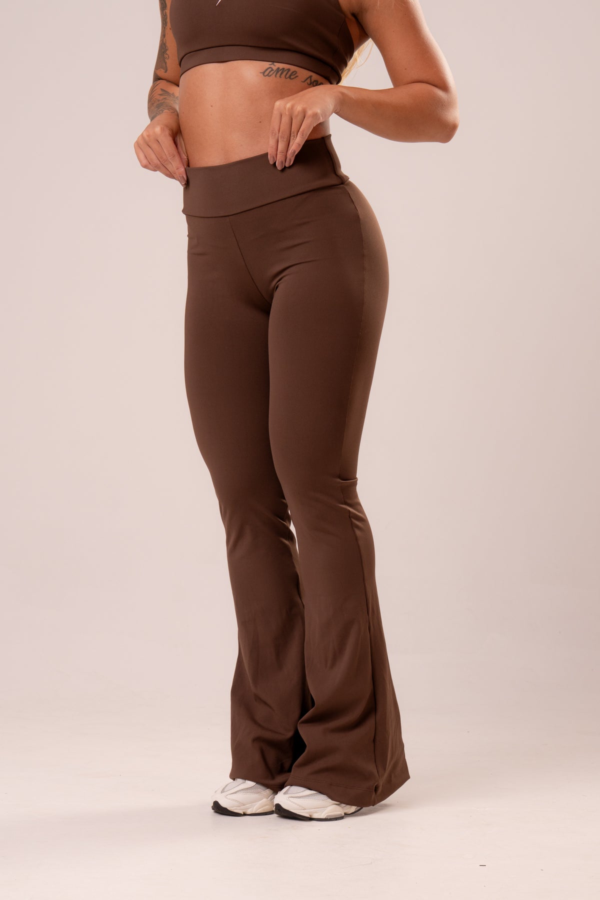 Calça Flare Zoe Choco