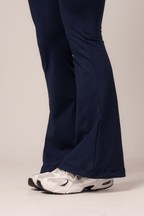 Calça Flare Zoe Navy