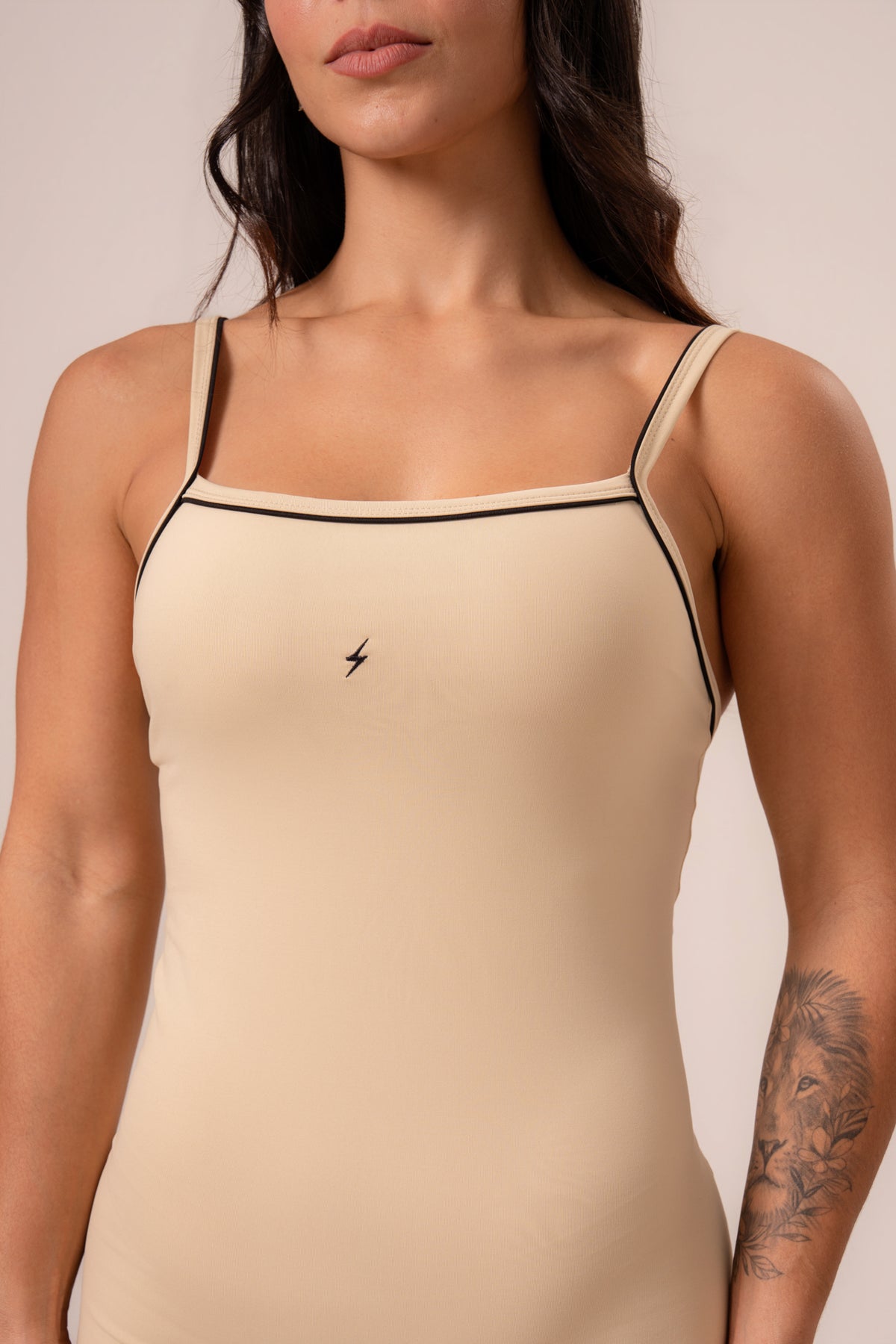 Macaquinho Joana Beige