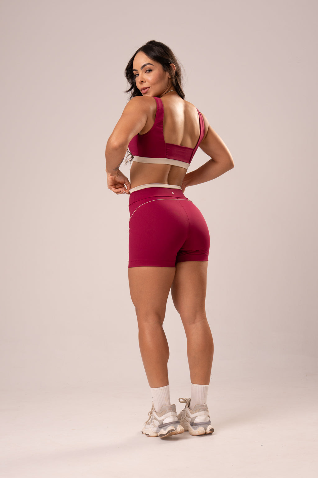 Top Elisa Pitaya