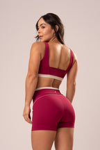 Top Elisa Pitaya