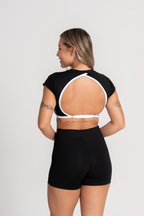 Top Julia Black