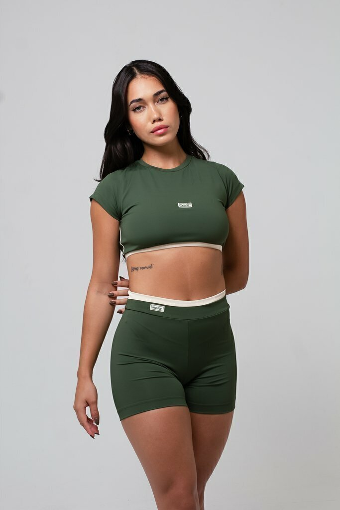 Short Carol Verde