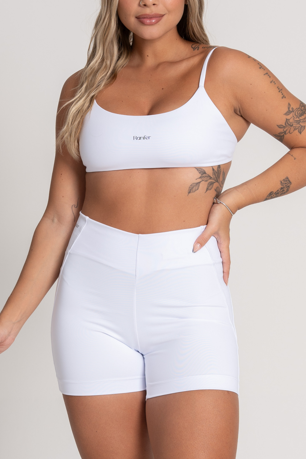Short Lara White
