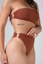 Body Isis Caramelo